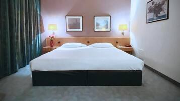 1 bedroom, minibar, in-room safe, desk