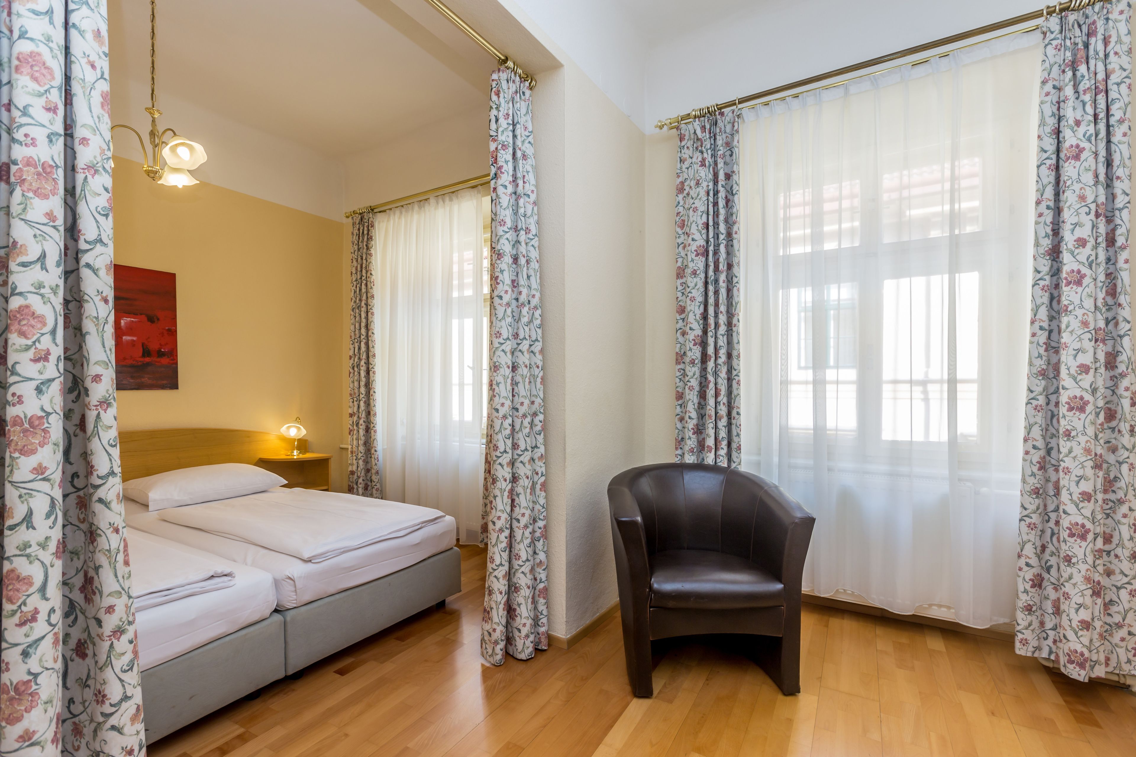 double room | 1 bedroom, premium bedding, desk, bed sheets