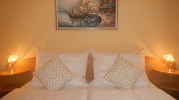 Quarto casal | Roupas de cama premium, escrivaninha, roupa de cama