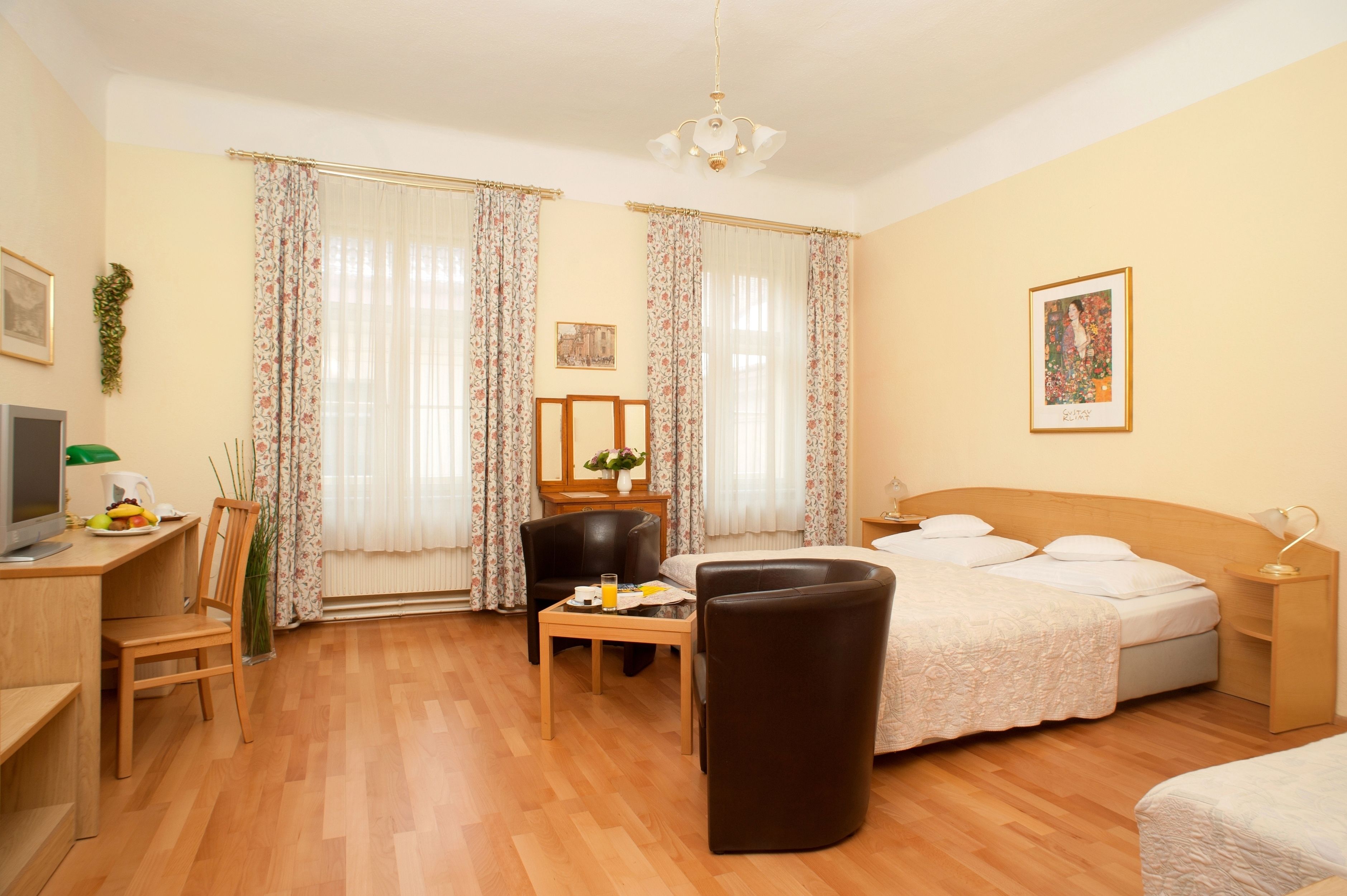 double room | 1 bedroom, premium bedding, desk, bed sheets