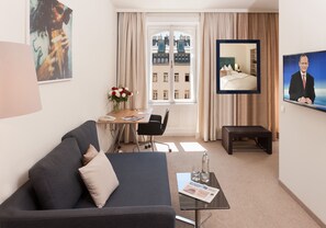 Prestige Suite | Living area