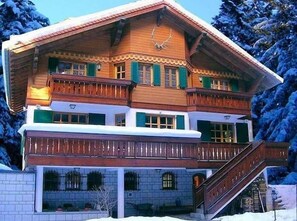 Front of property - evening/night