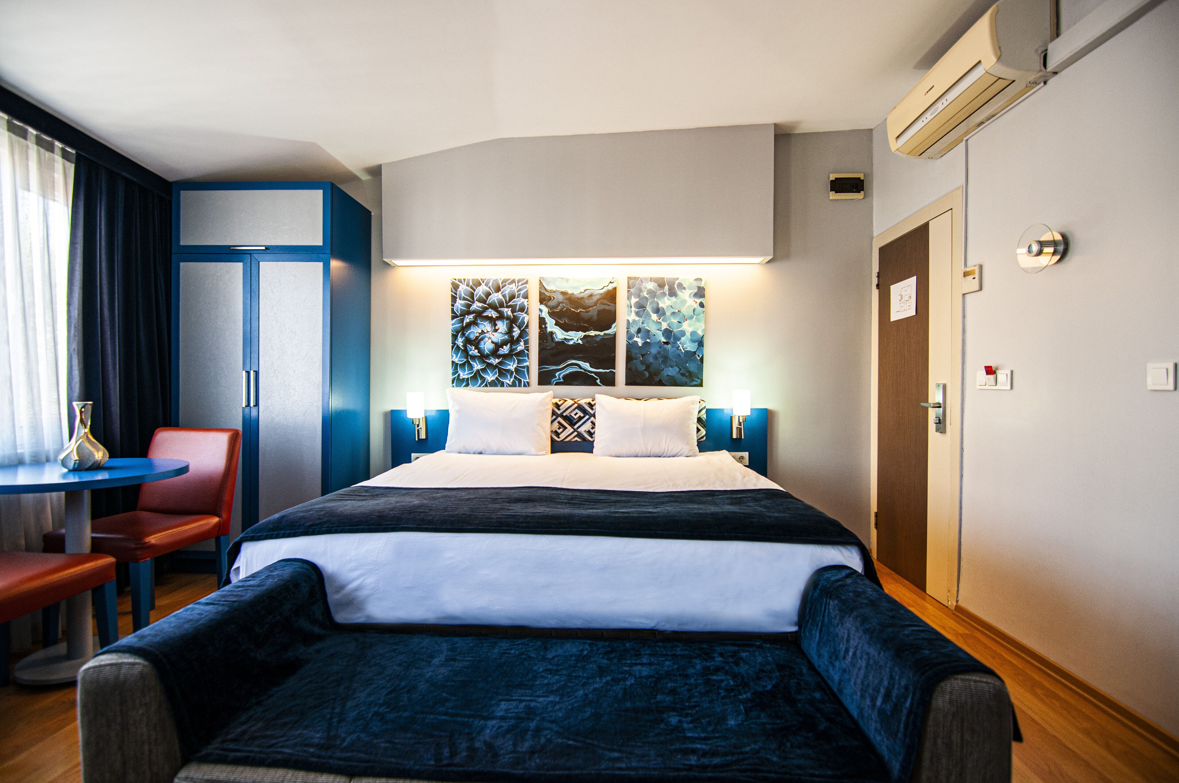 Premium bedding, minibar, in-room safe, desk