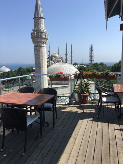 Lapis Inn Hotel & Spa