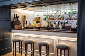 Bar (in der Unterkunft)