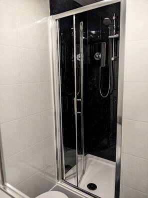 Classic Twin Room | Bathroom - Maitlandfield House Hotel (Haddington)
