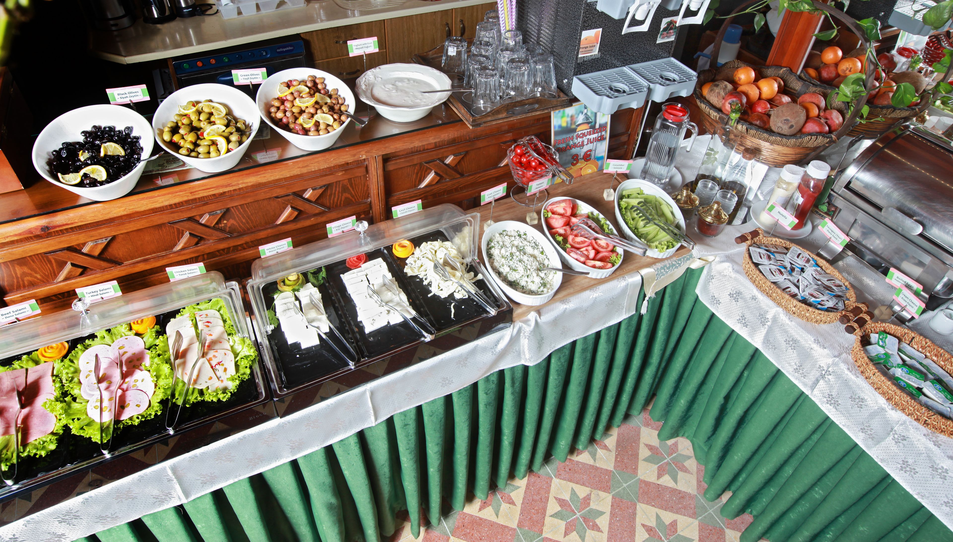 Frokostbuffé er inkludert hver dag