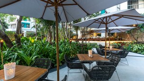 Breakfast, lunch and dinner served - Chatrium Sathon Bangkok (Bangkok)