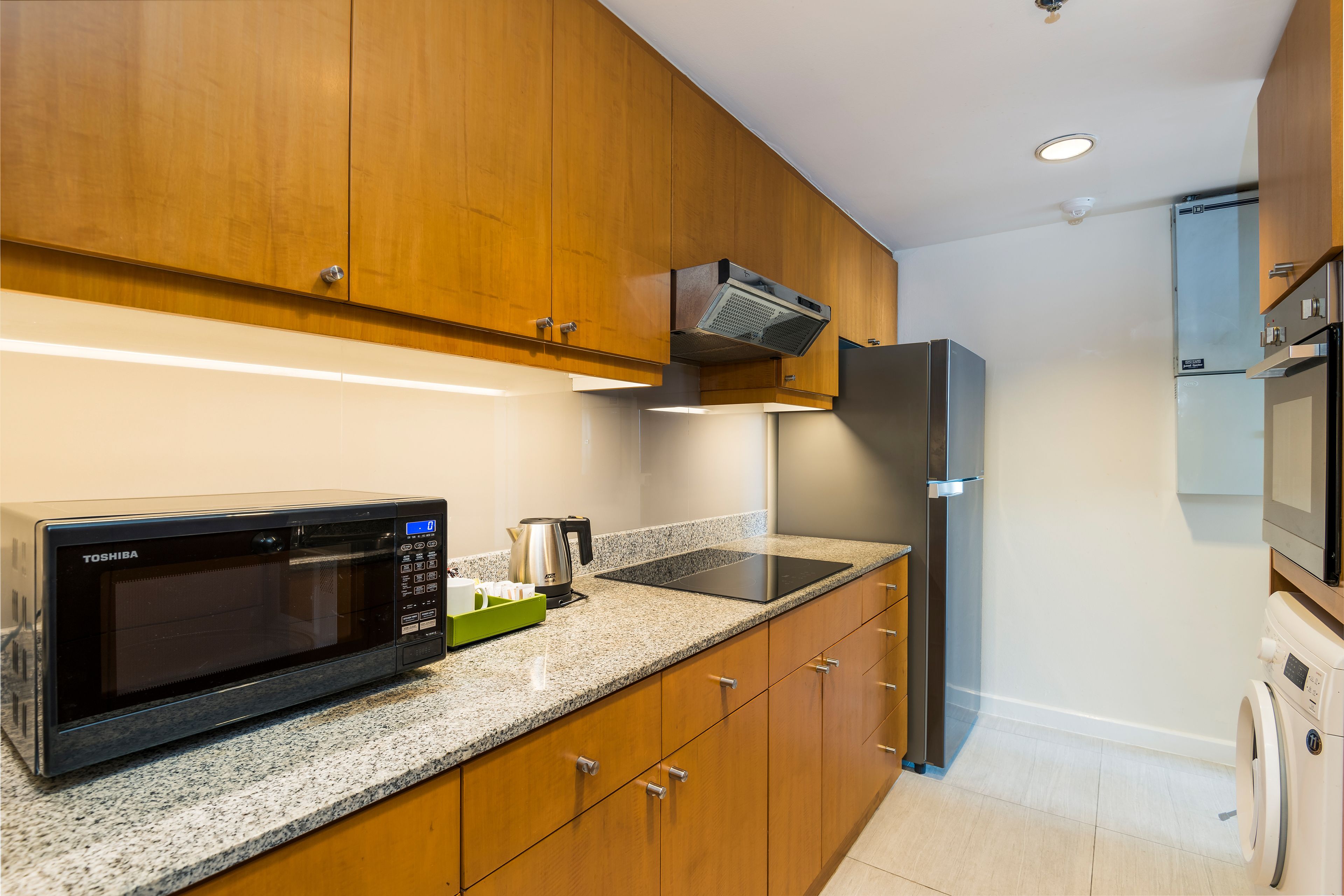 deluxe 3-bedroom twin | private kitchen | full-sized fridge, microwave, stovetop, electric kettle