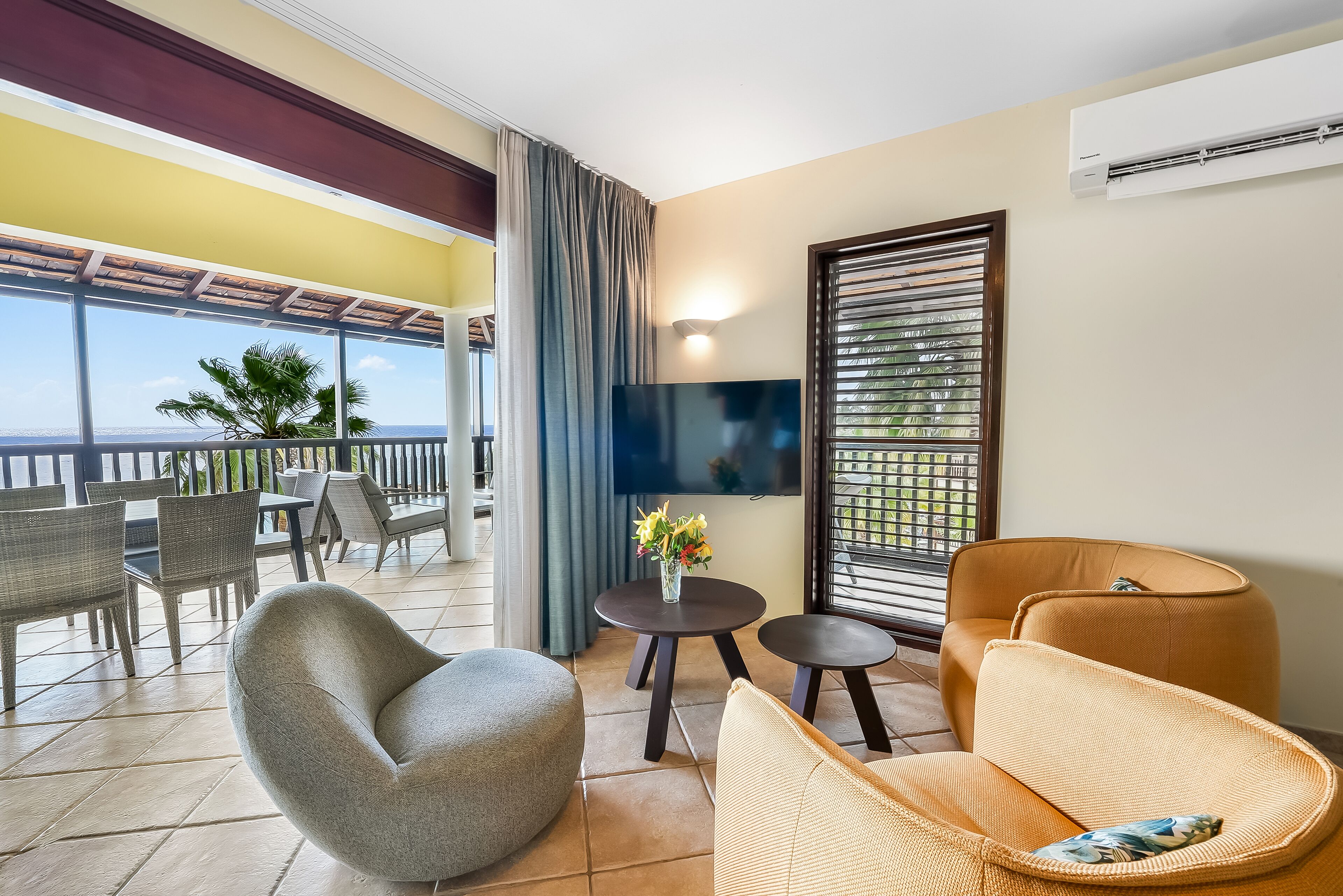 suite, 2 bedrooms, ocean view | living area | lcd tv