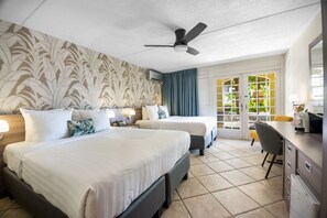 Resort View Room | Coffres-forts dans les chambres, bureau