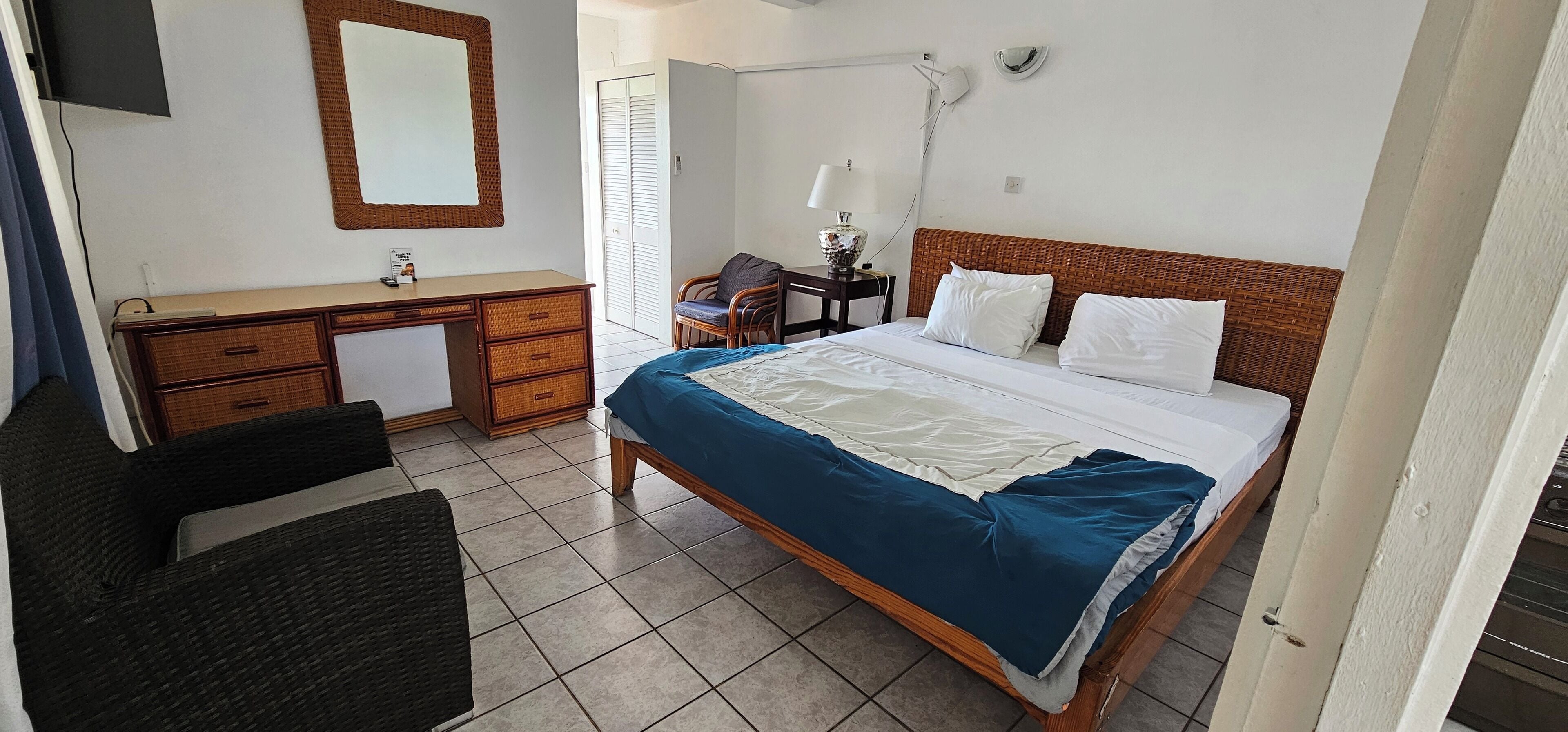Comfort Apartment, 1 King Bed, Kitchenette, Ocean View | 1 bedroom, iron/ironing board, free WiFi, bed sheets