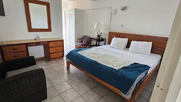 Comfort Apartment, 1 King Bed, Kitchenette, Ocean View | 1 bedroom, iron/ironing board, free WiFi, bed sheets