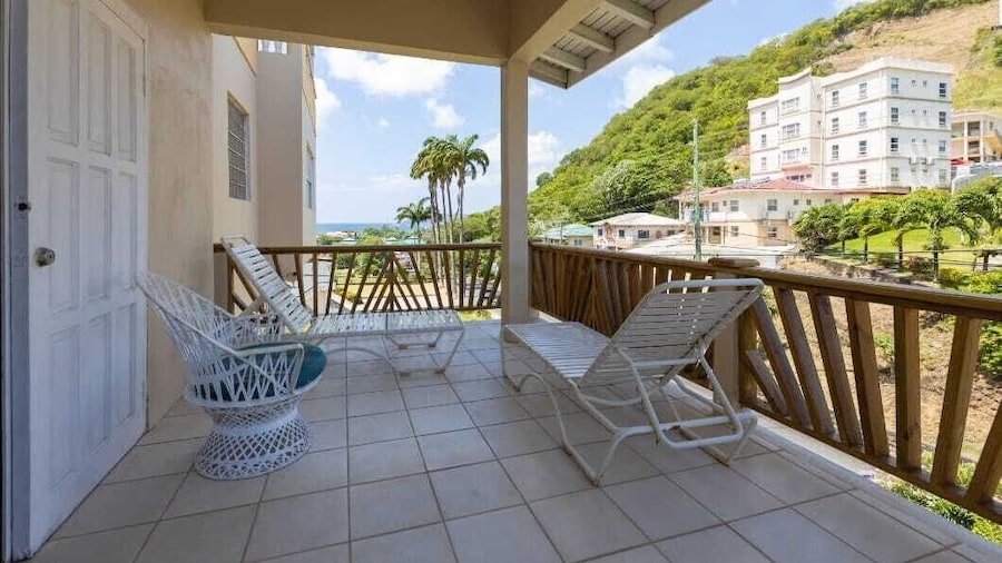 Wave Crest Suites