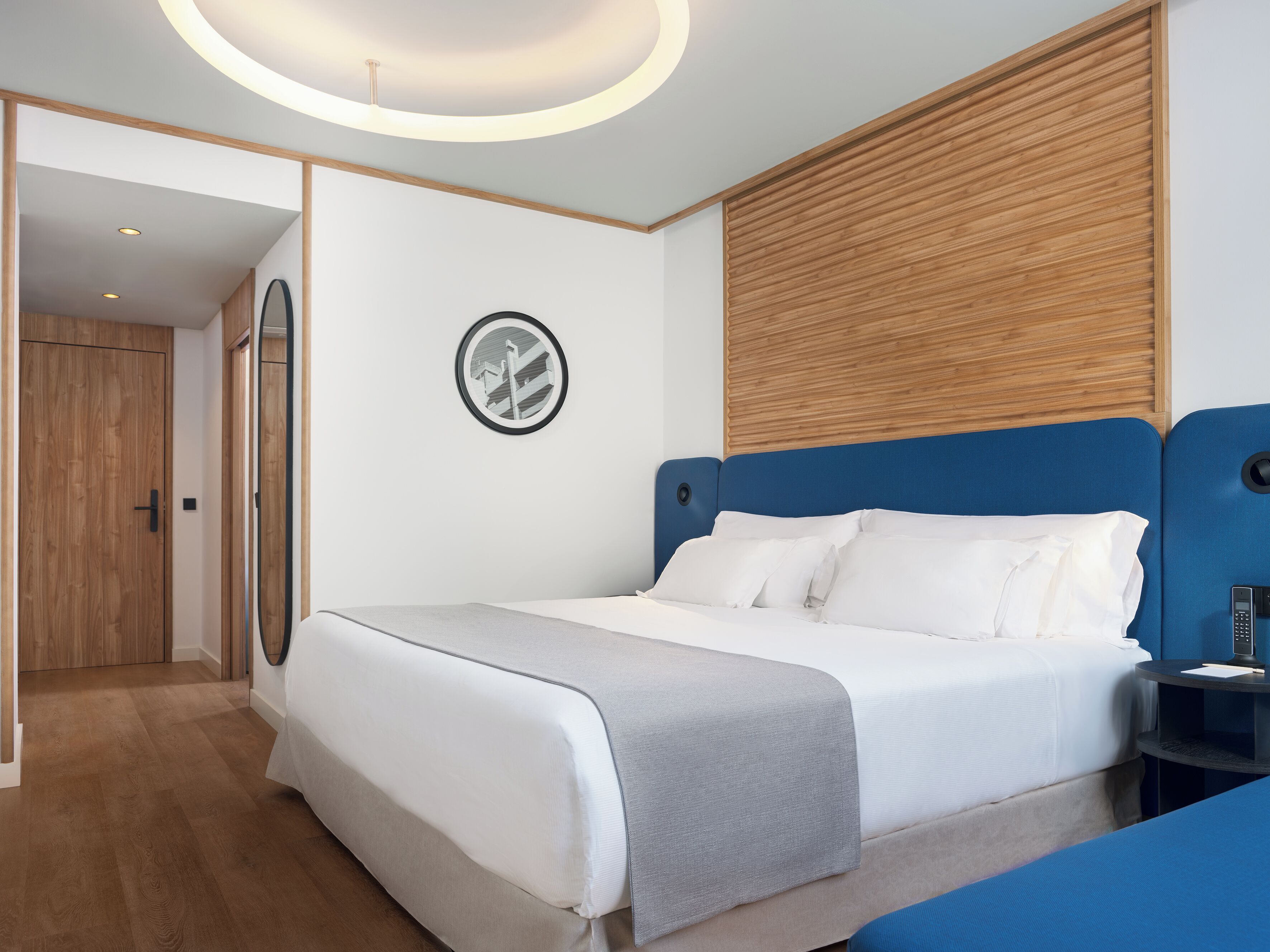 Photo - Barceló Santa Cruz Contemporáneo