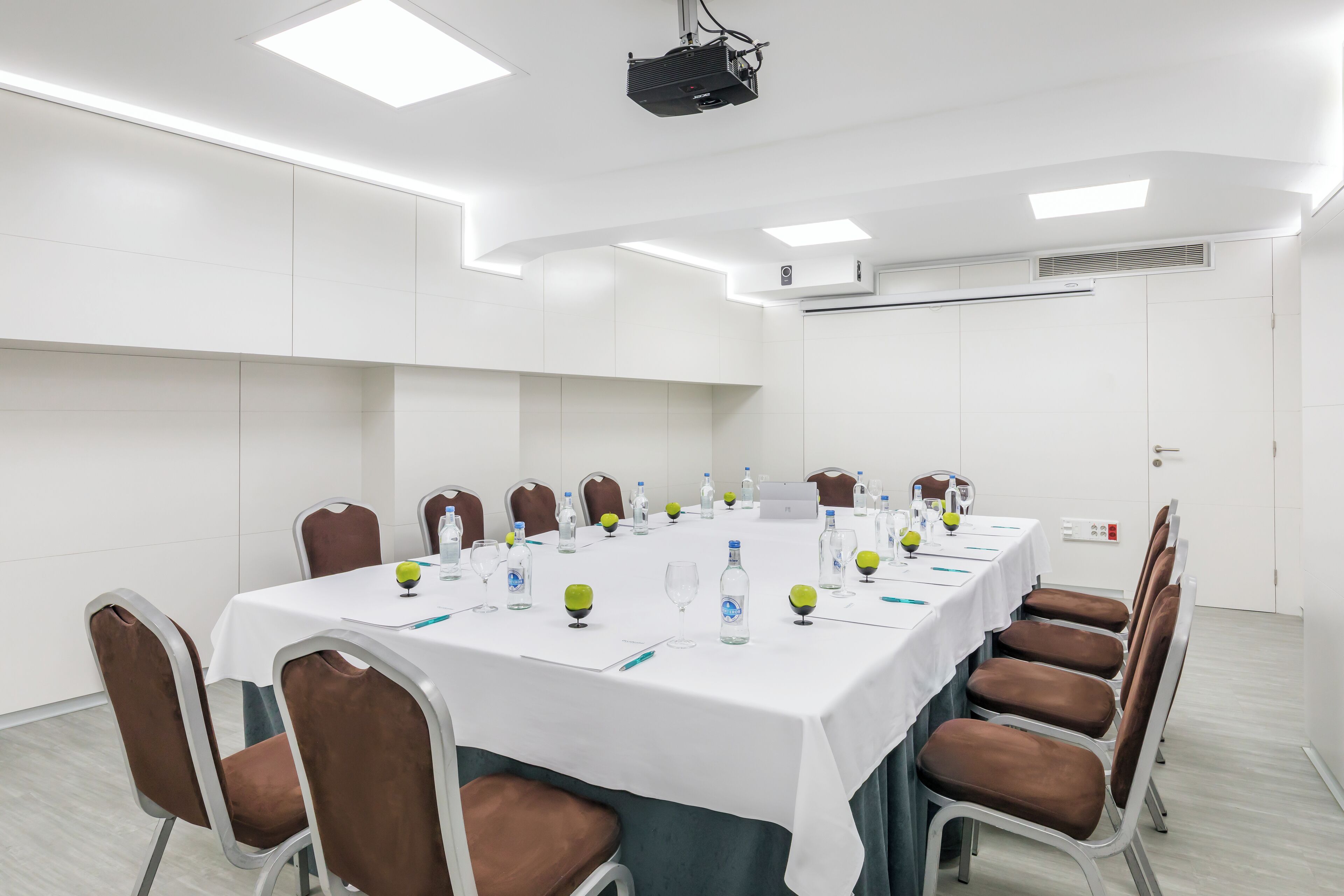 Photo - Barceló Santa Cruz Contemporáneo