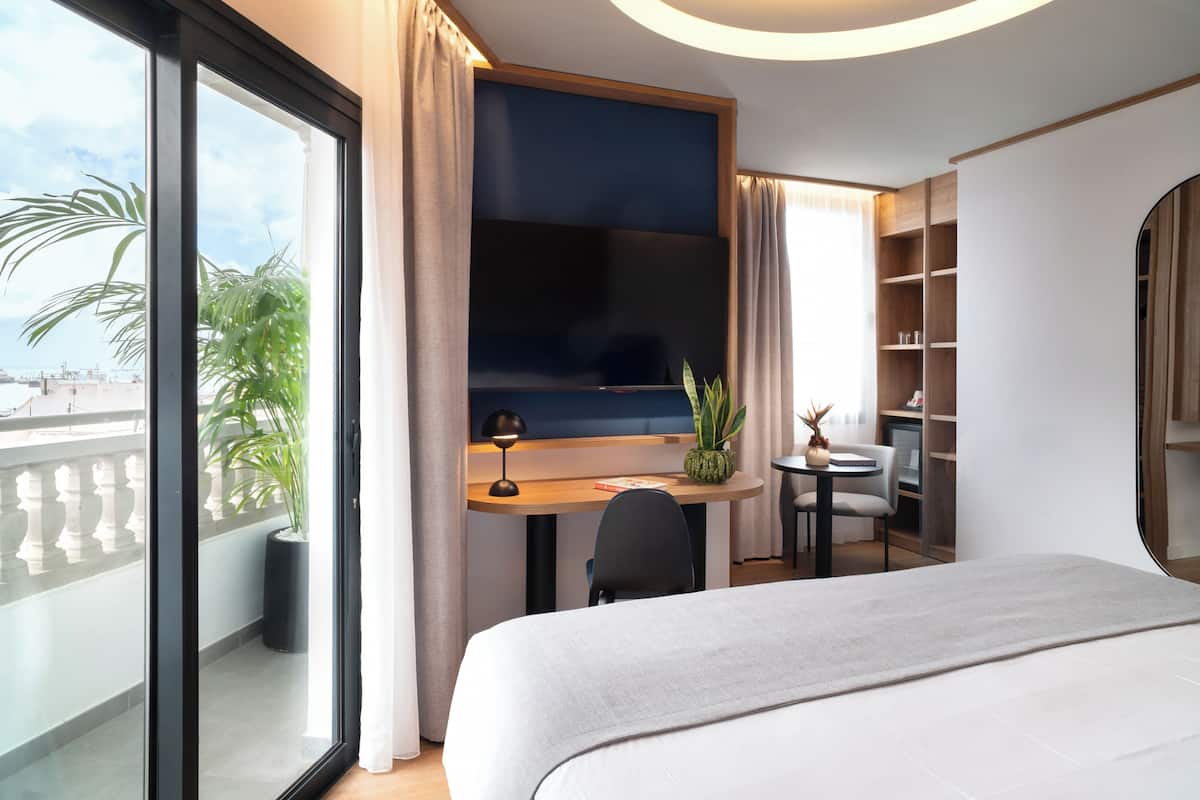 Superior Room, Balcony