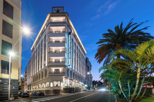 Front of property - evening/night