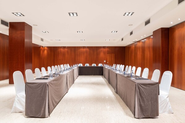 สถานที่จัดงานประชุม
