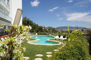 Outdoor pool, sun loungers