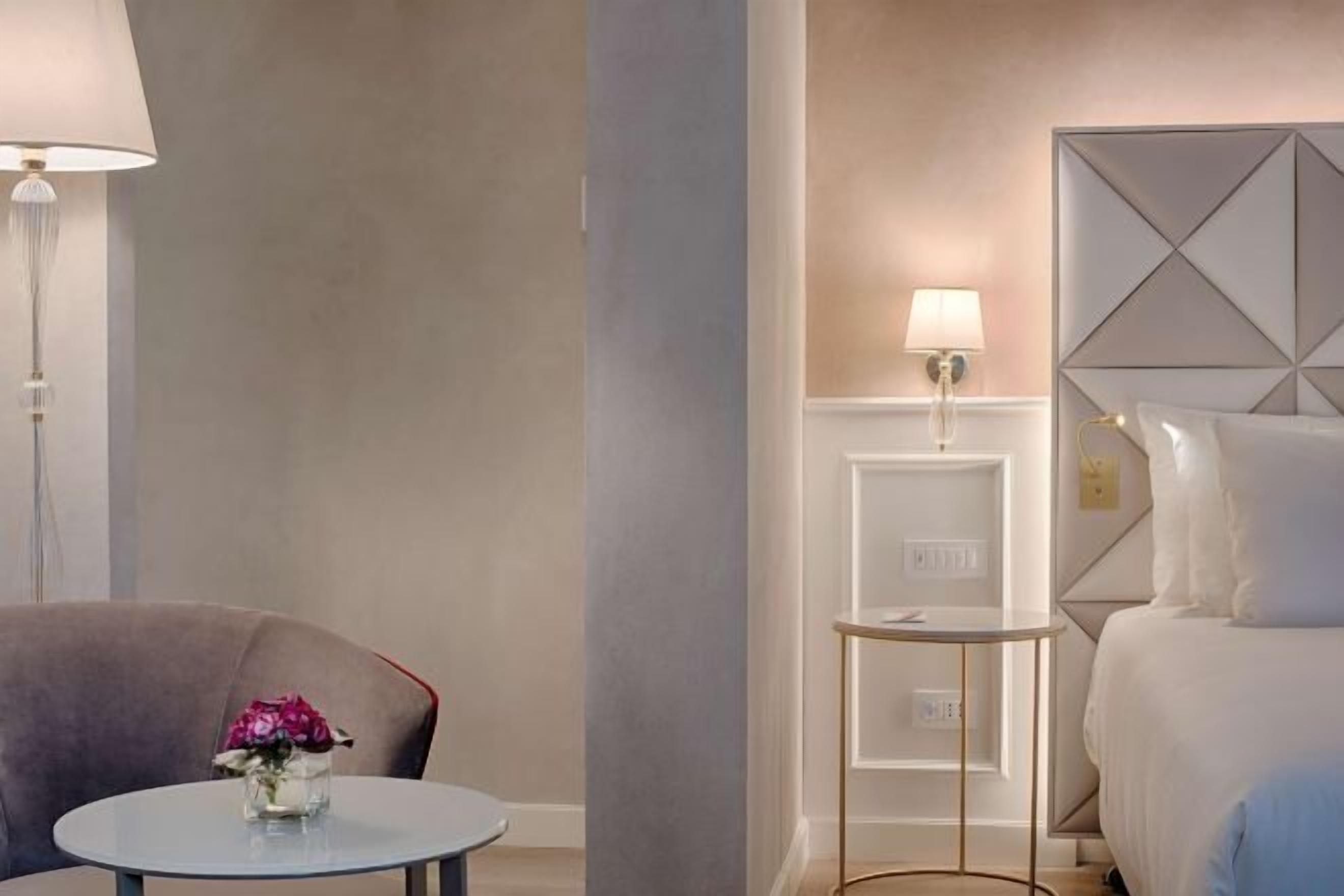 Minibar, in-room safe, desk, soundproofing