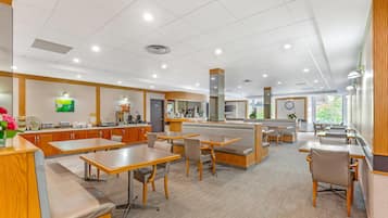 Desayuno continental incluido todos los días