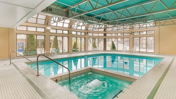 Piscine intérieure