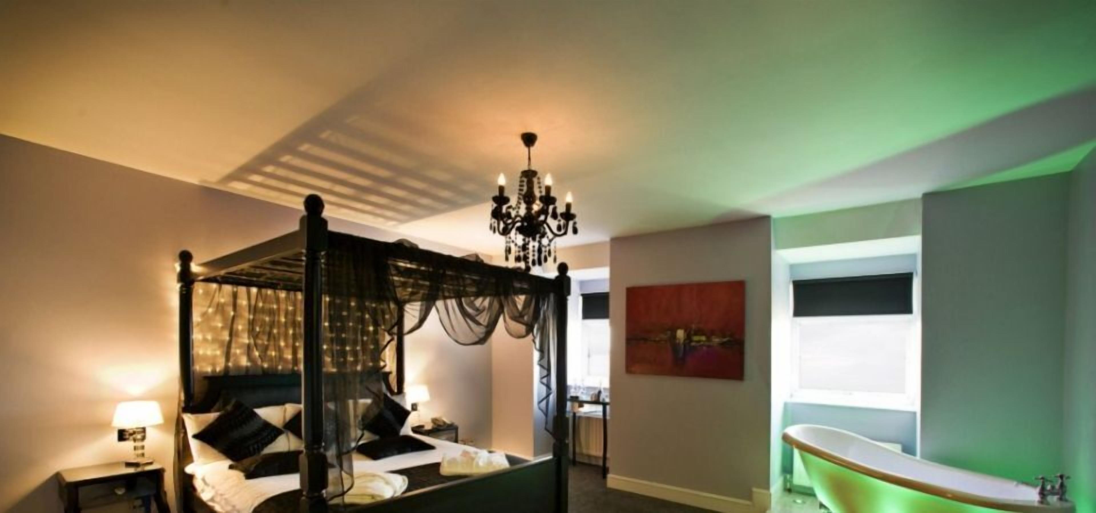 in-room safe, desk, iron/ironing board, free wifi