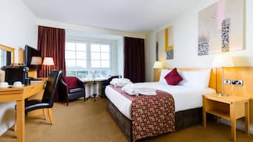 In-room safe, desk, iron/ironing board, free WiFi