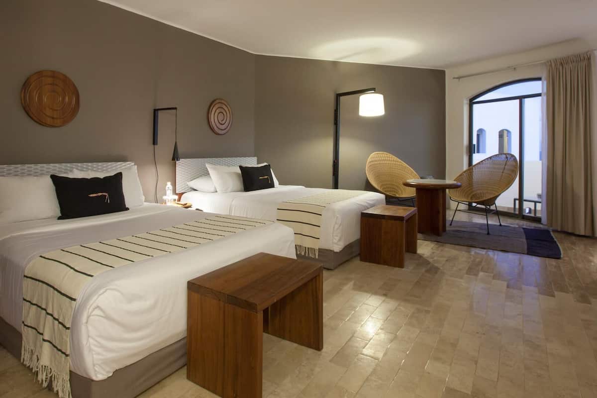 2 bedrooms, Egyptian cotton sheets, premium bedding, in-room safe