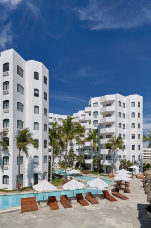 Sundeck - Gaviana Resort (Mazatlán)