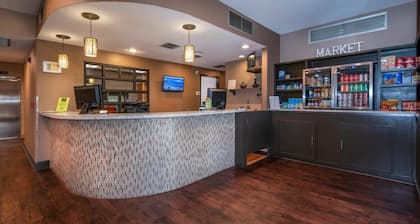Guest Inn & Suites - Midtown Medical Center