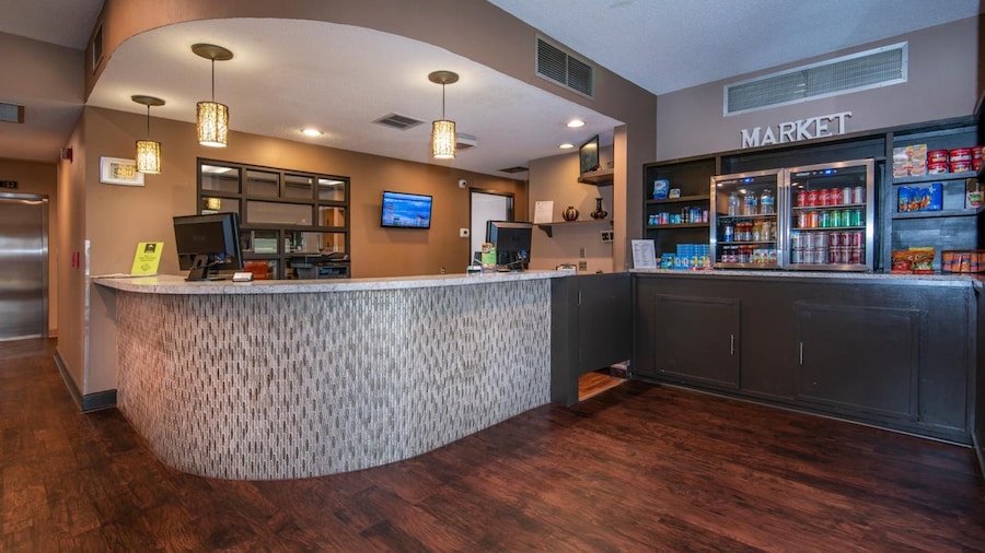 Guest Inn & Suites - Midtown Medical Center