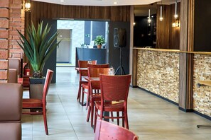 Bar (on property) - Hotel Europacity (Brussels)