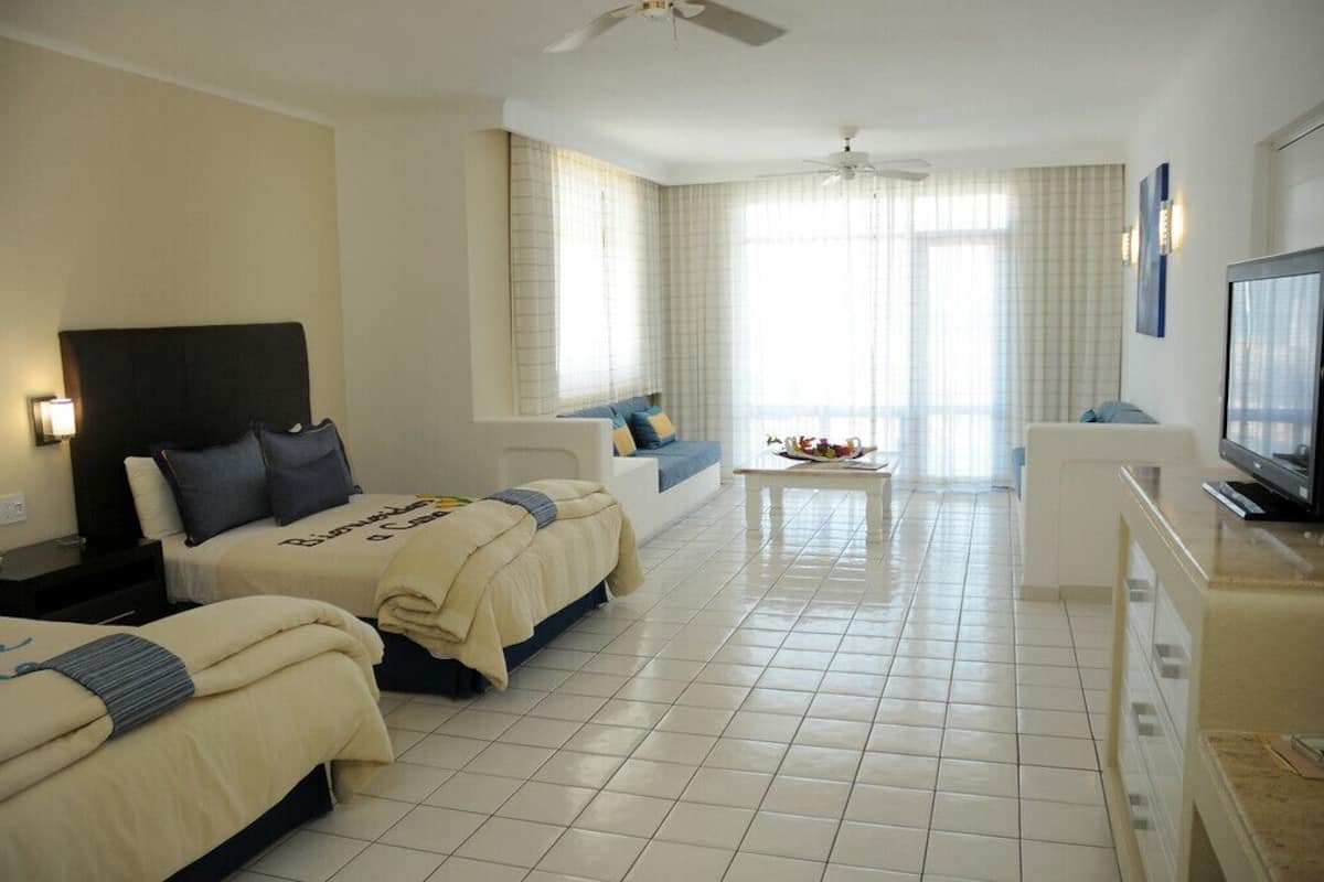 Ropa de cama de alta calidad y camas con pillow-top