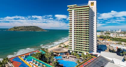 El Cid El Moro Beach Hotel