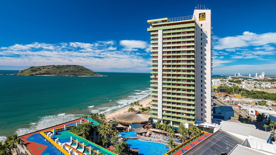 El Cid El Moro Beach Hotel