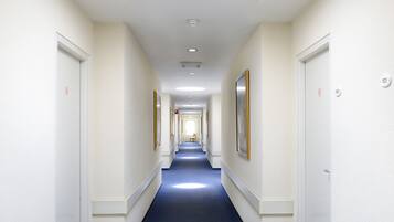 Standard Double or Twin Room | Hallway