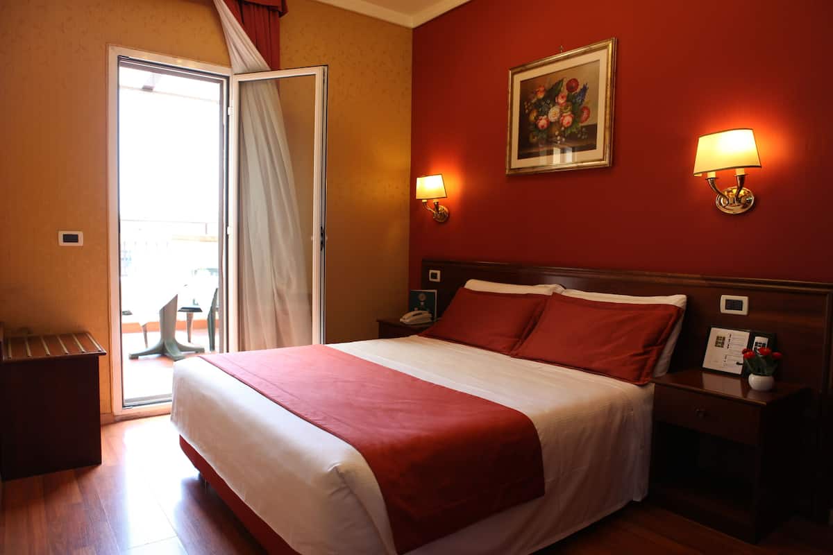 Standard Double or Twin Room, Balcony | Minibar, in-room safe, desk, free WiFi