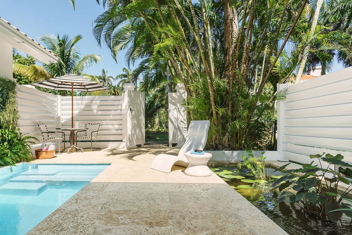 Oasis Spa Villa | Premium bedding, minibar, in-room safe, desk