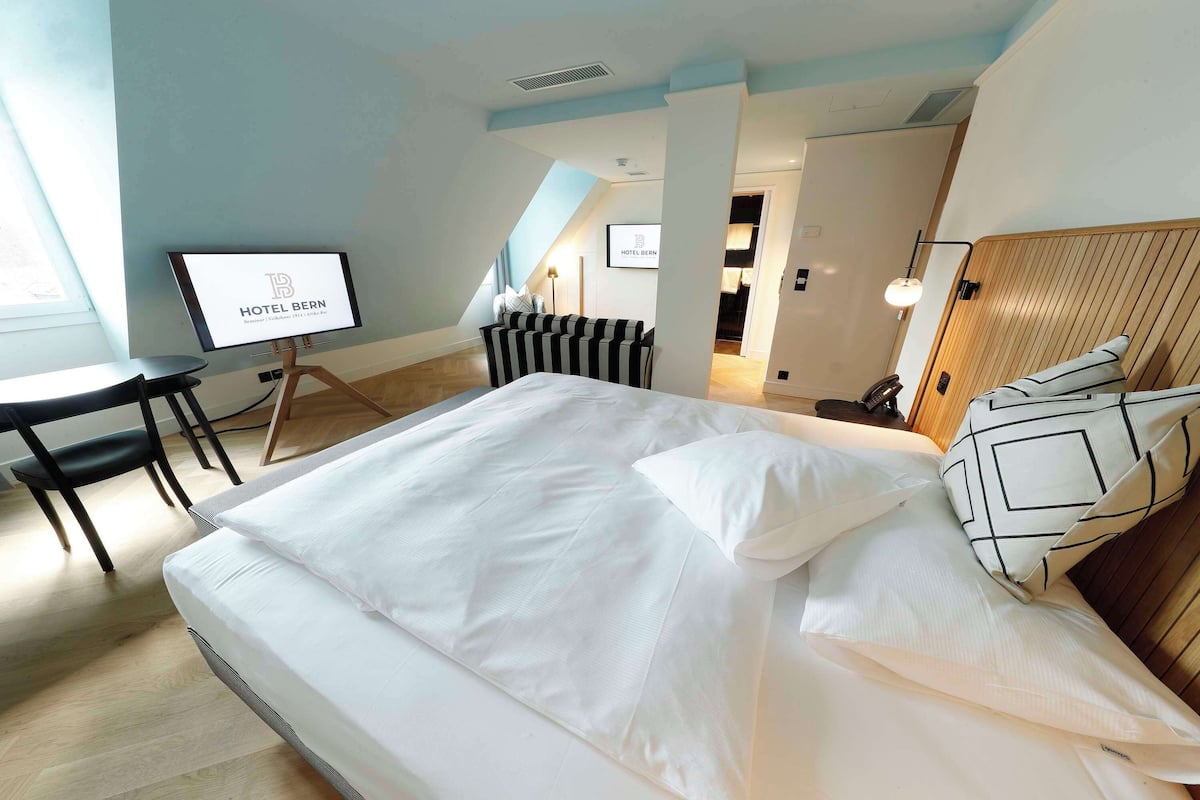 Suite, 1 Double Bed, Refrigerator (with Sofabed) | In-room safe, blackout drapes, cribs (free), WiFi (free)
