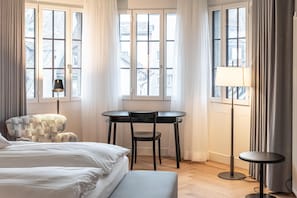 Coffres-forts dans les chambres, rideaux occultants