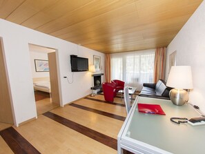 Grand Suite, Balcony, Mountain View | Living area | Flat-screen TV