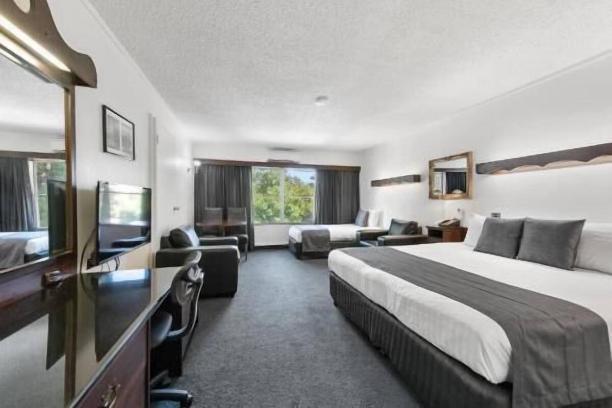 Premium bedding, minibar, in-room safe, individually decorated