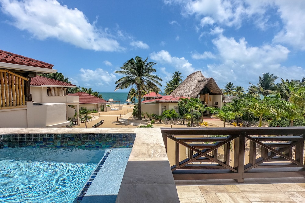 The Lodge at Jaguar Reef by null