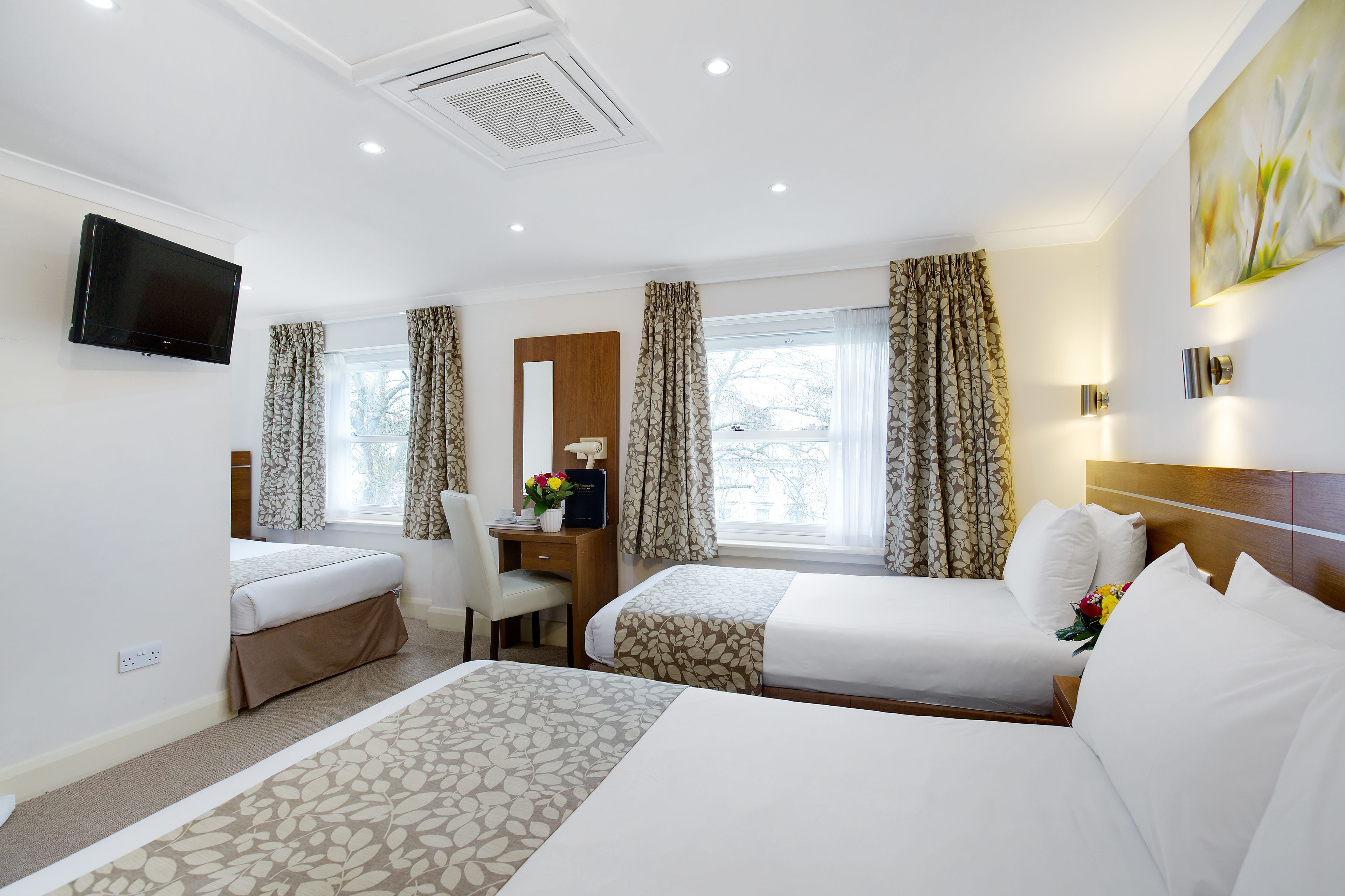 Photo - Park Avenue Bayswater Inn Hyde Park