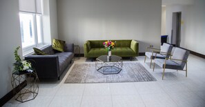 Sala de estar en el lobby