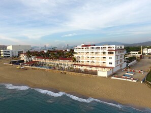 Fachada de la propiedad