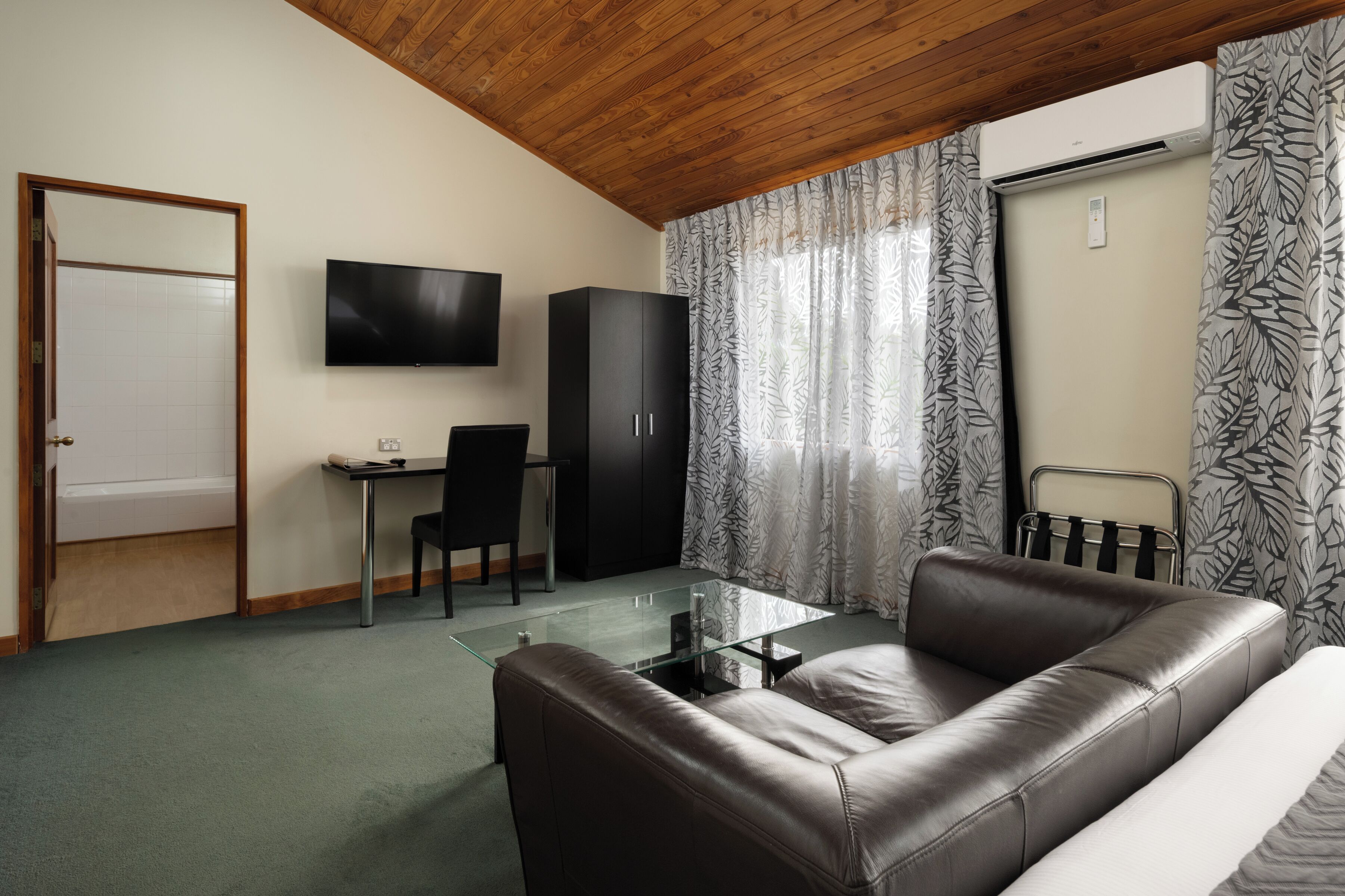 superior king | 1 bedroom, egyptian cotton sheets, desk, soundproofing