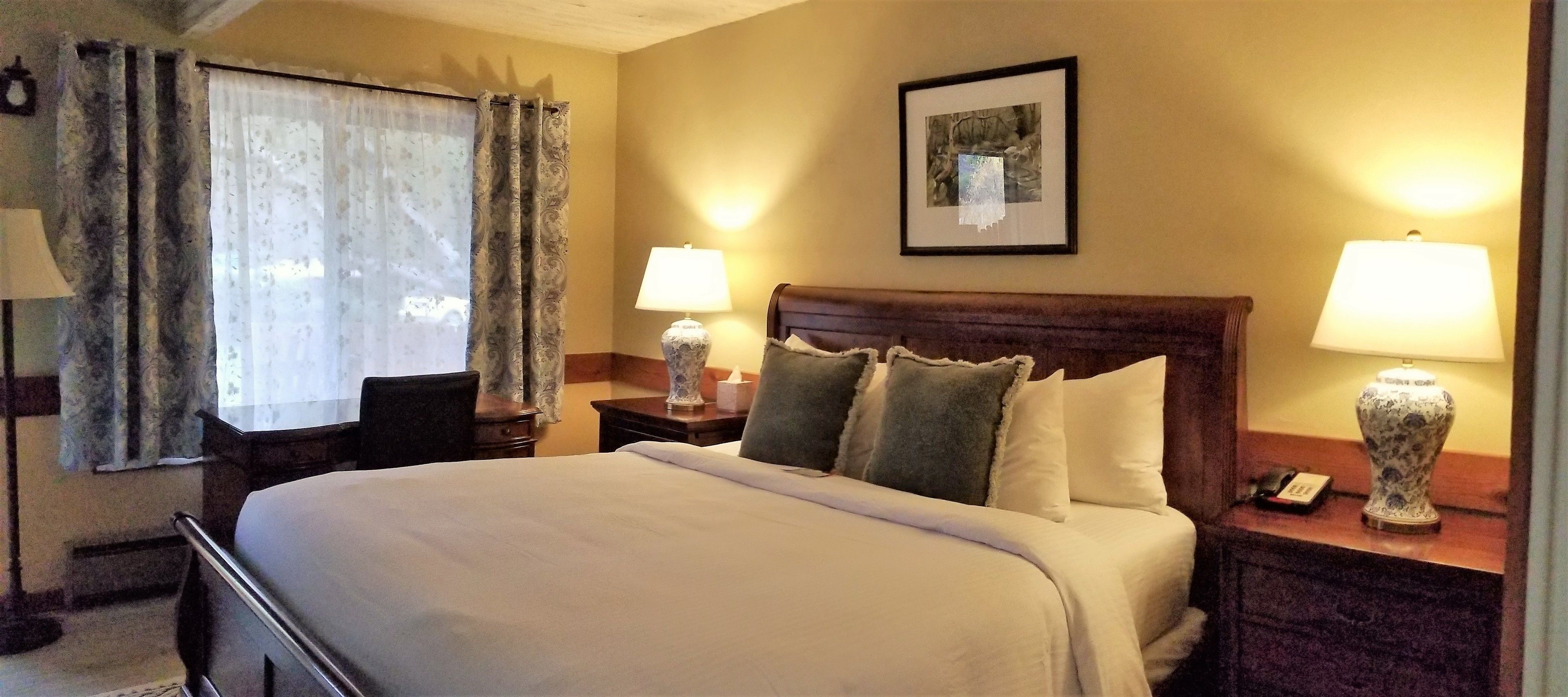 1 bedroom, premium bedding, iron/ironing board, free wifi